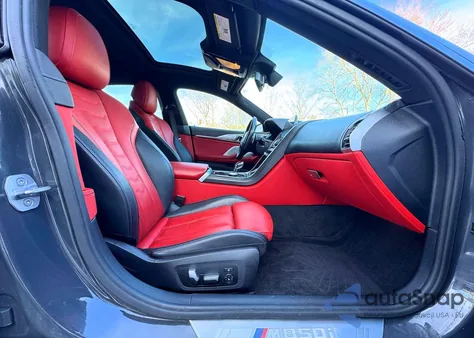 2020 BMW M850Xi z USA, uszkodzony, nr VIN WBAGV8C05LCD99243